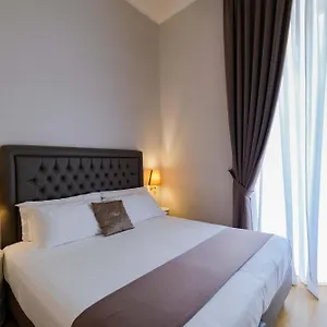 Class Bed & Breakfast